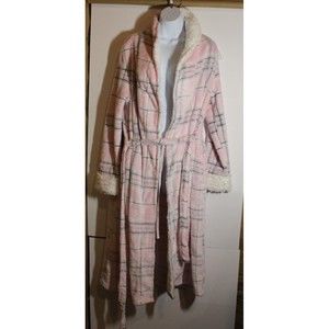 Secret Treasures Women's Robe Size Medium Pink Wrap Around Tie  Waist Tie